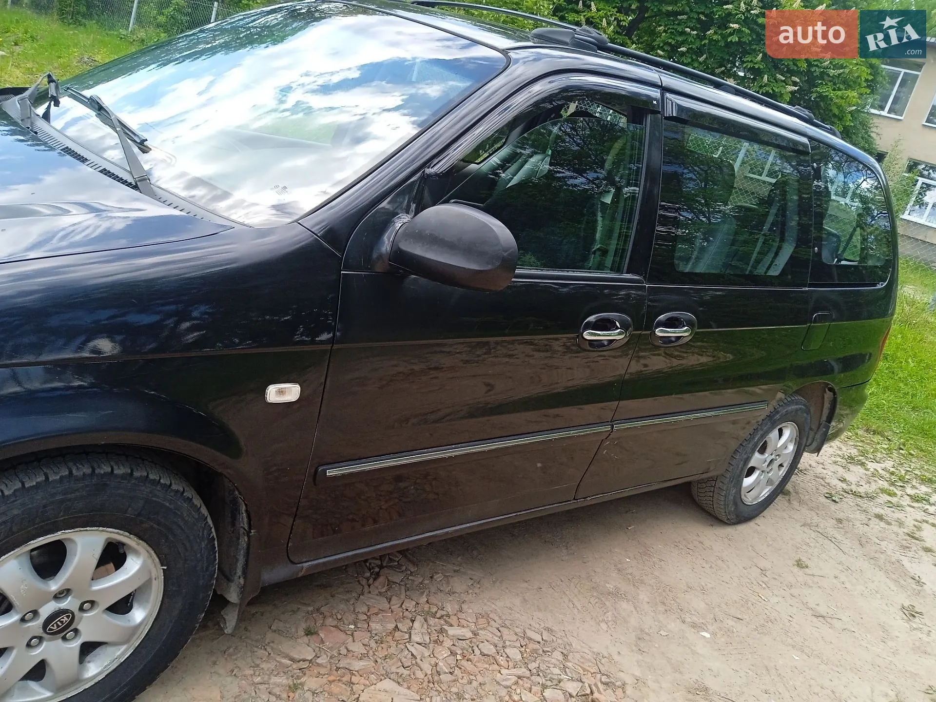 Kia Carnival, 2004