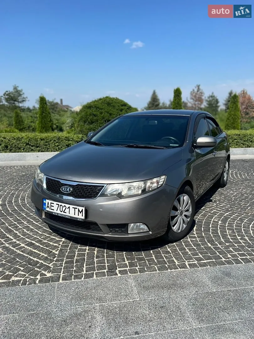 Kia Cerato, 2011