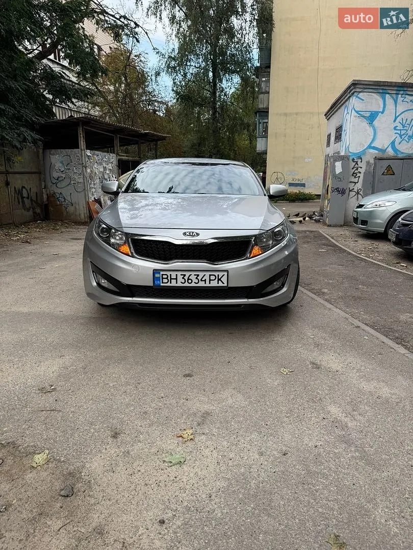 Kia K5, 2011