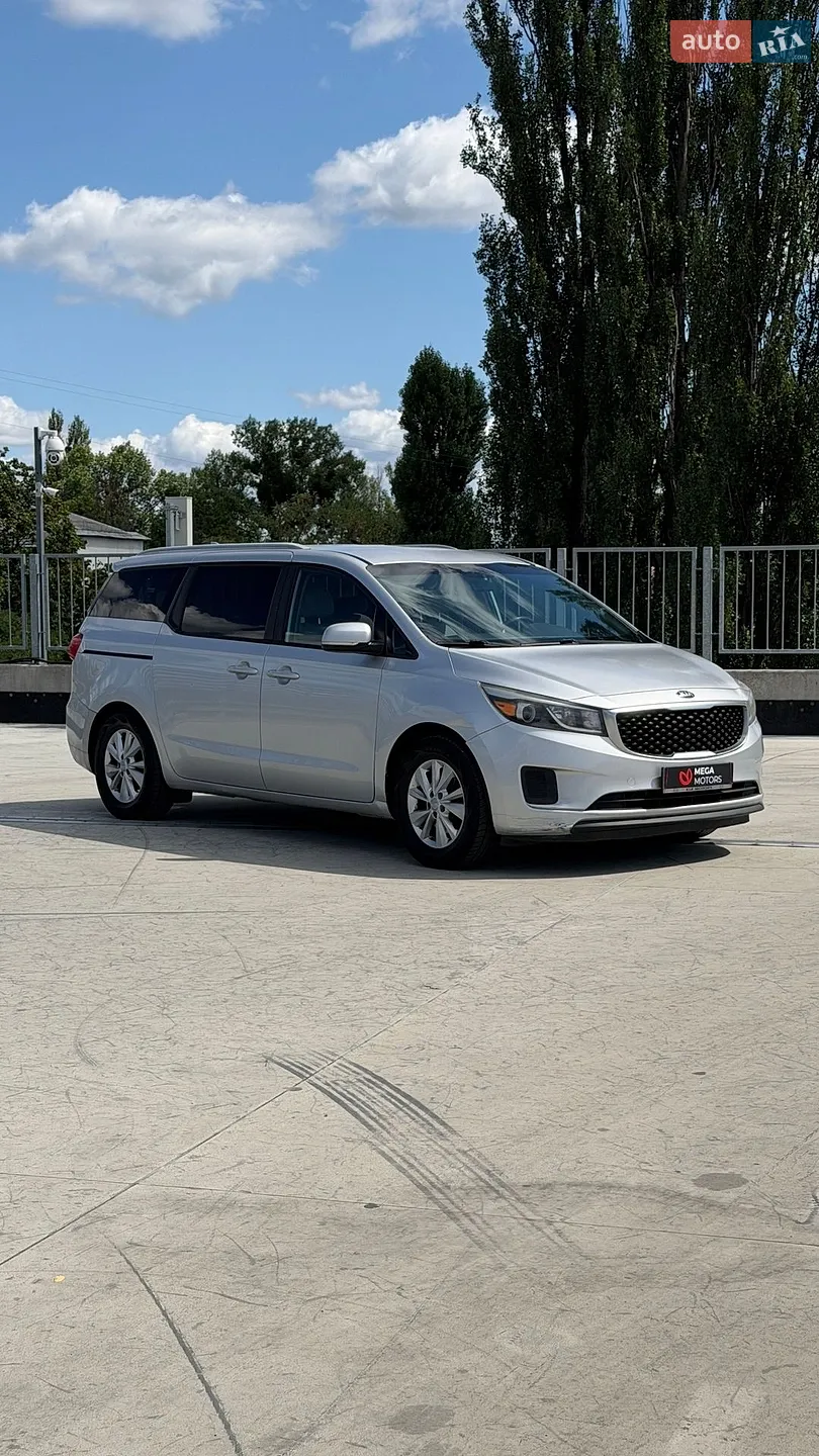 Kia Sedona, 2015
