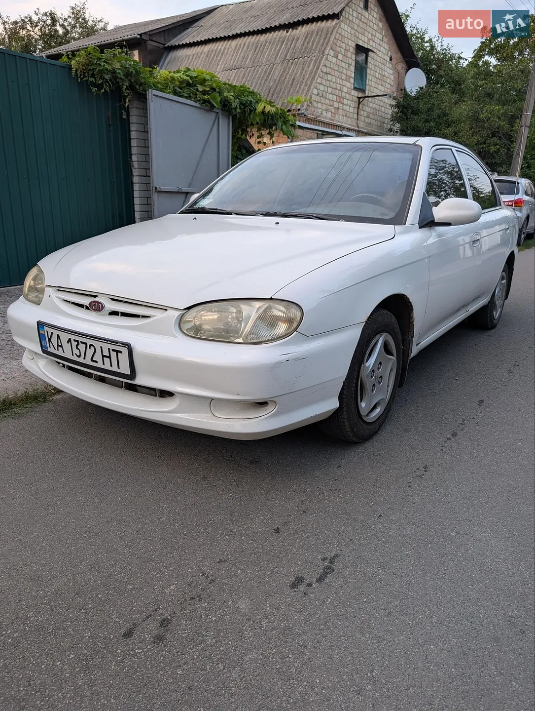 Kia Sephia, 1999