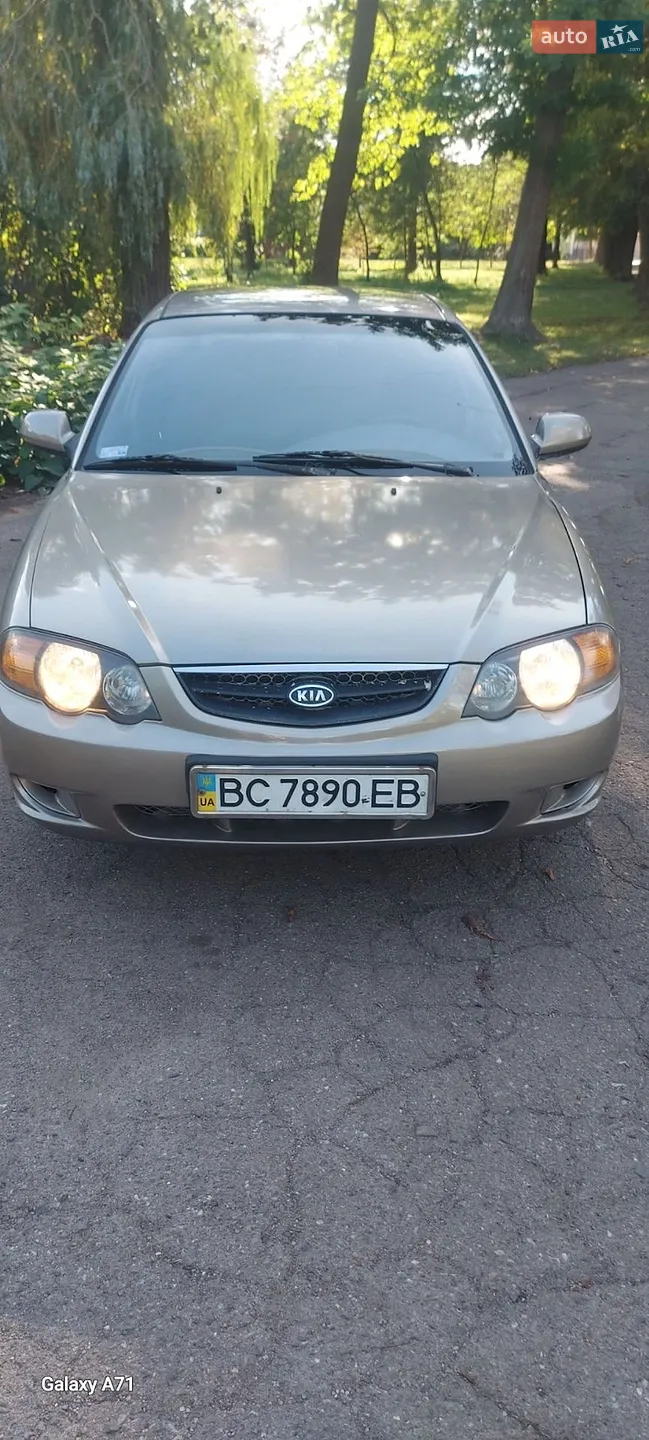 Kia Shuma, 2003