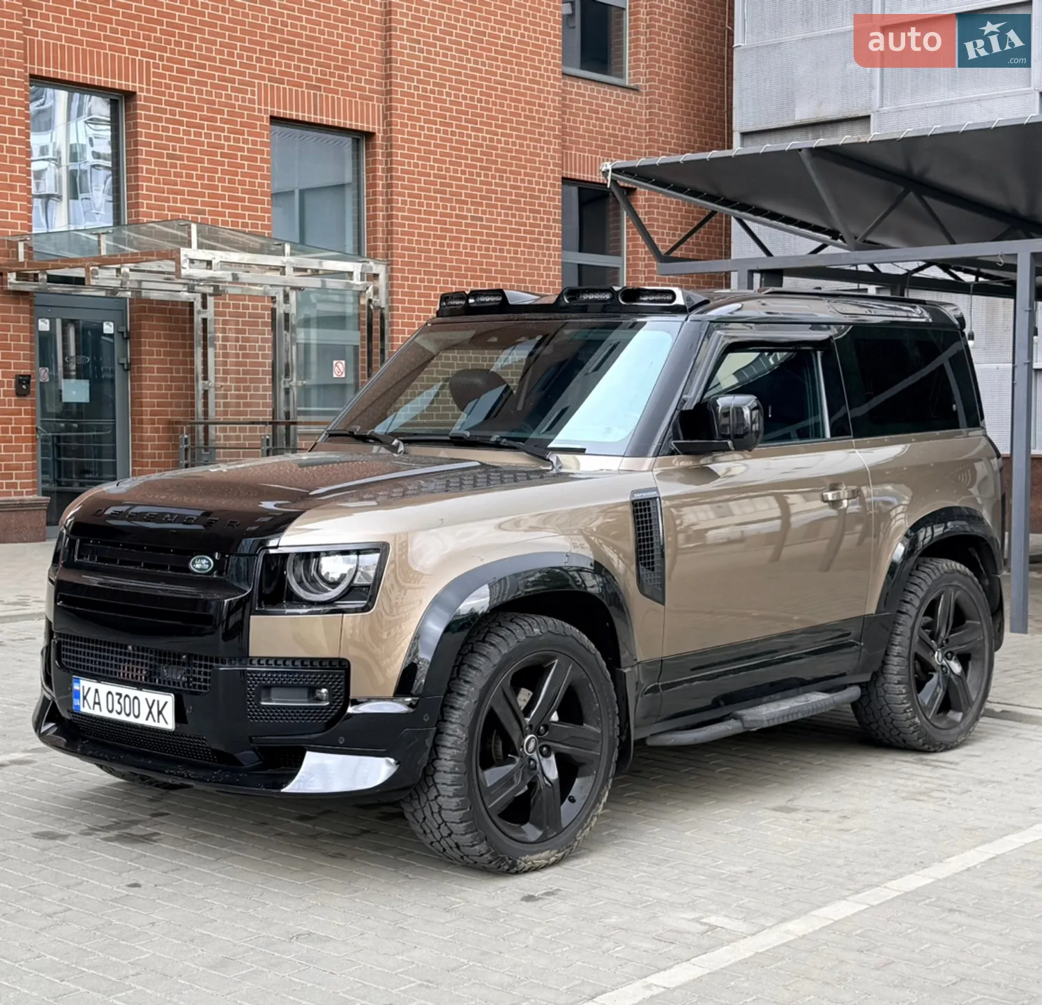 Land Rover Defender, 2023