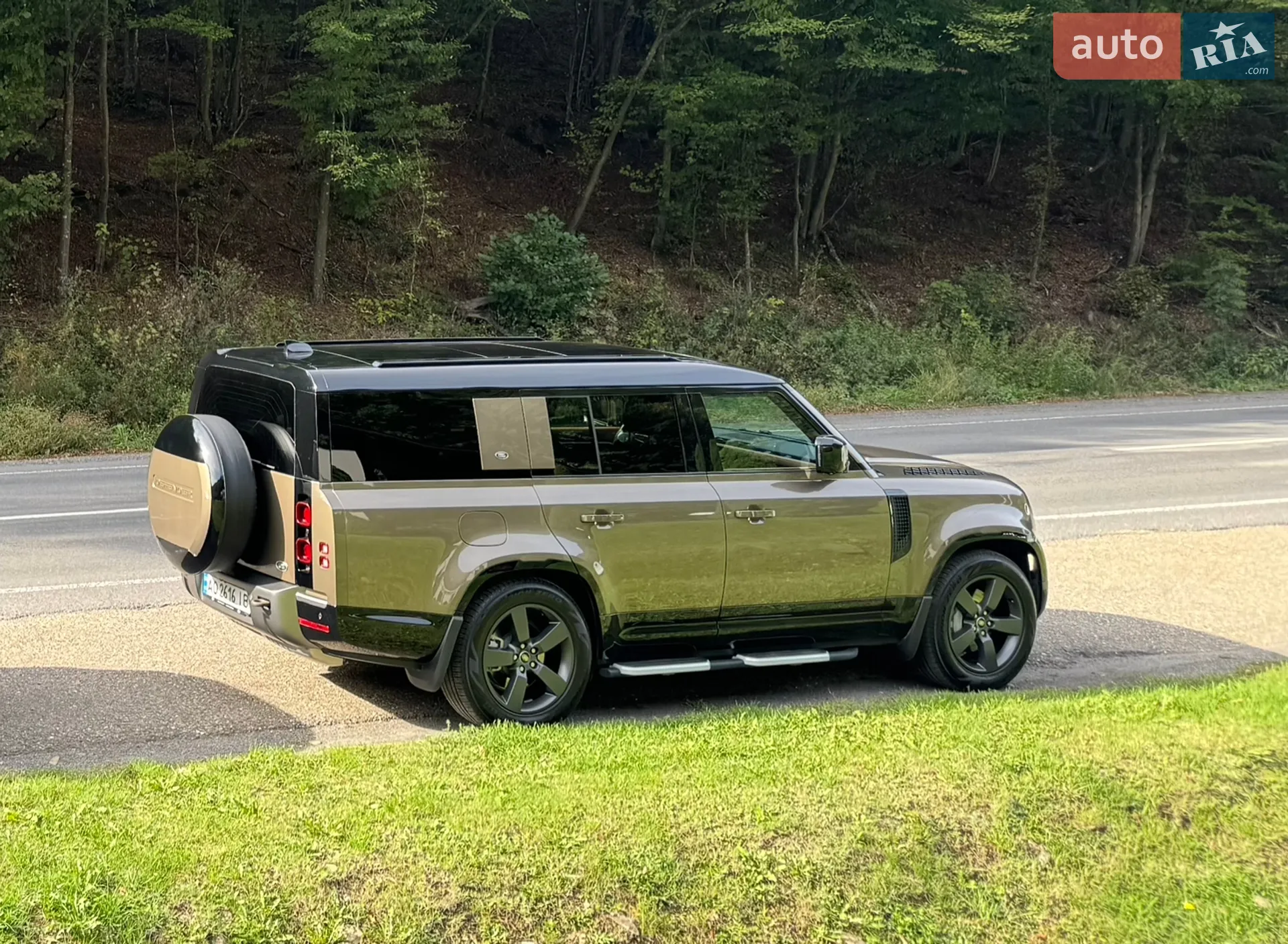 Land Rover Defender, 2023