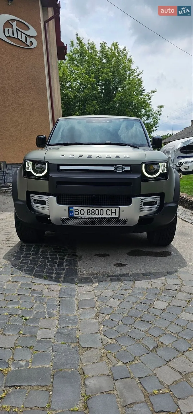 Land Rover Defender, 2023