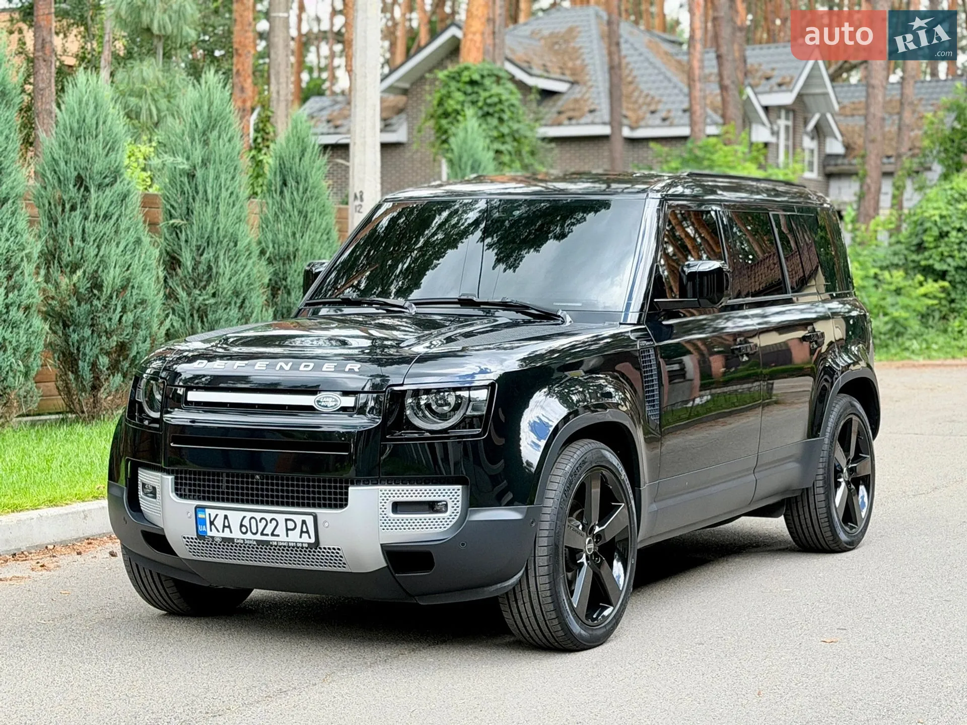 Land Rover Defender, 2024