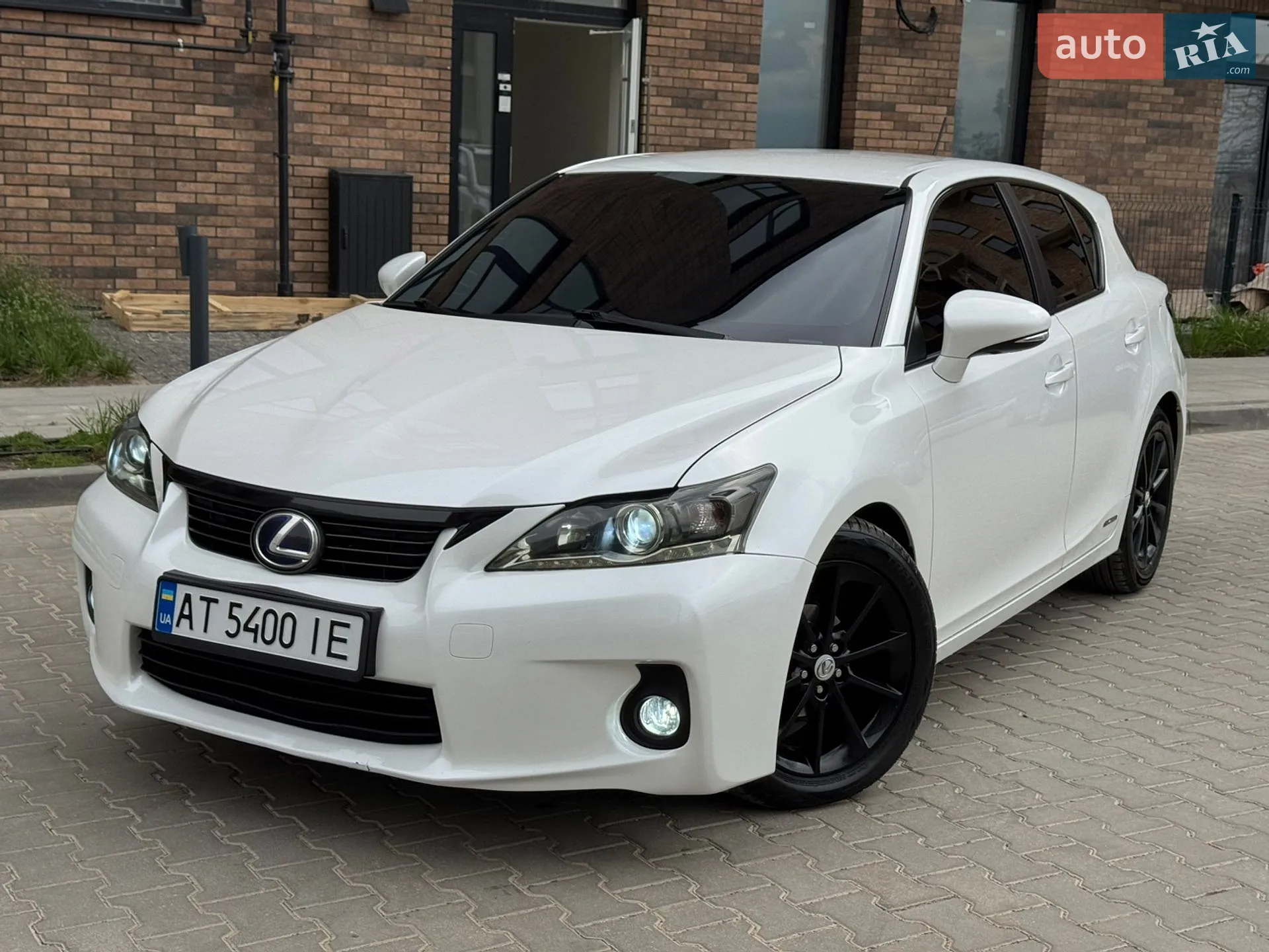 Lexus CT, 2011