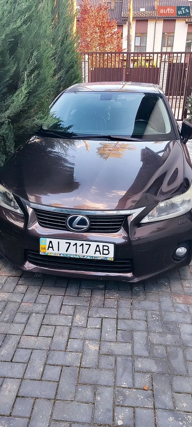Lexus CT, 2011