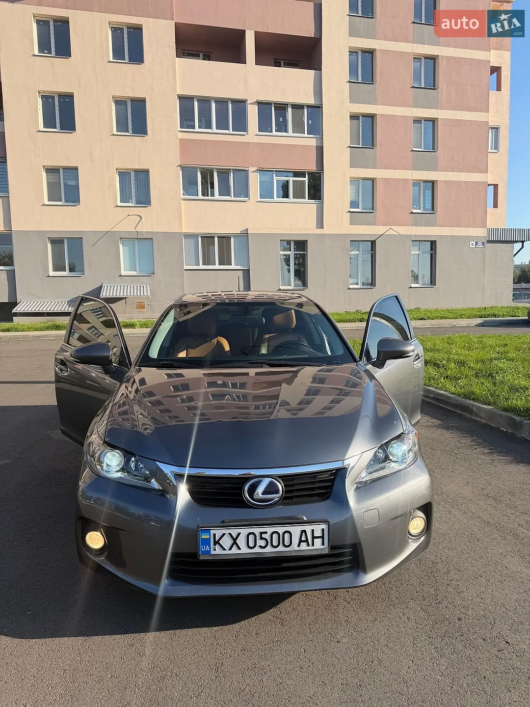 Lexus CT, 2012