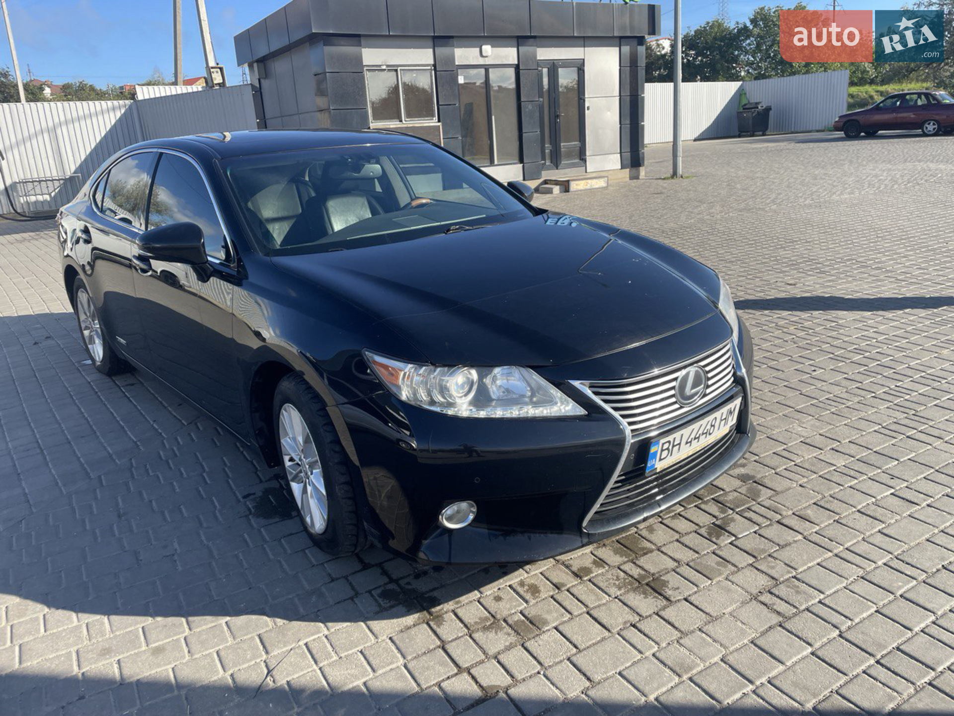 Lexus ES, 2012