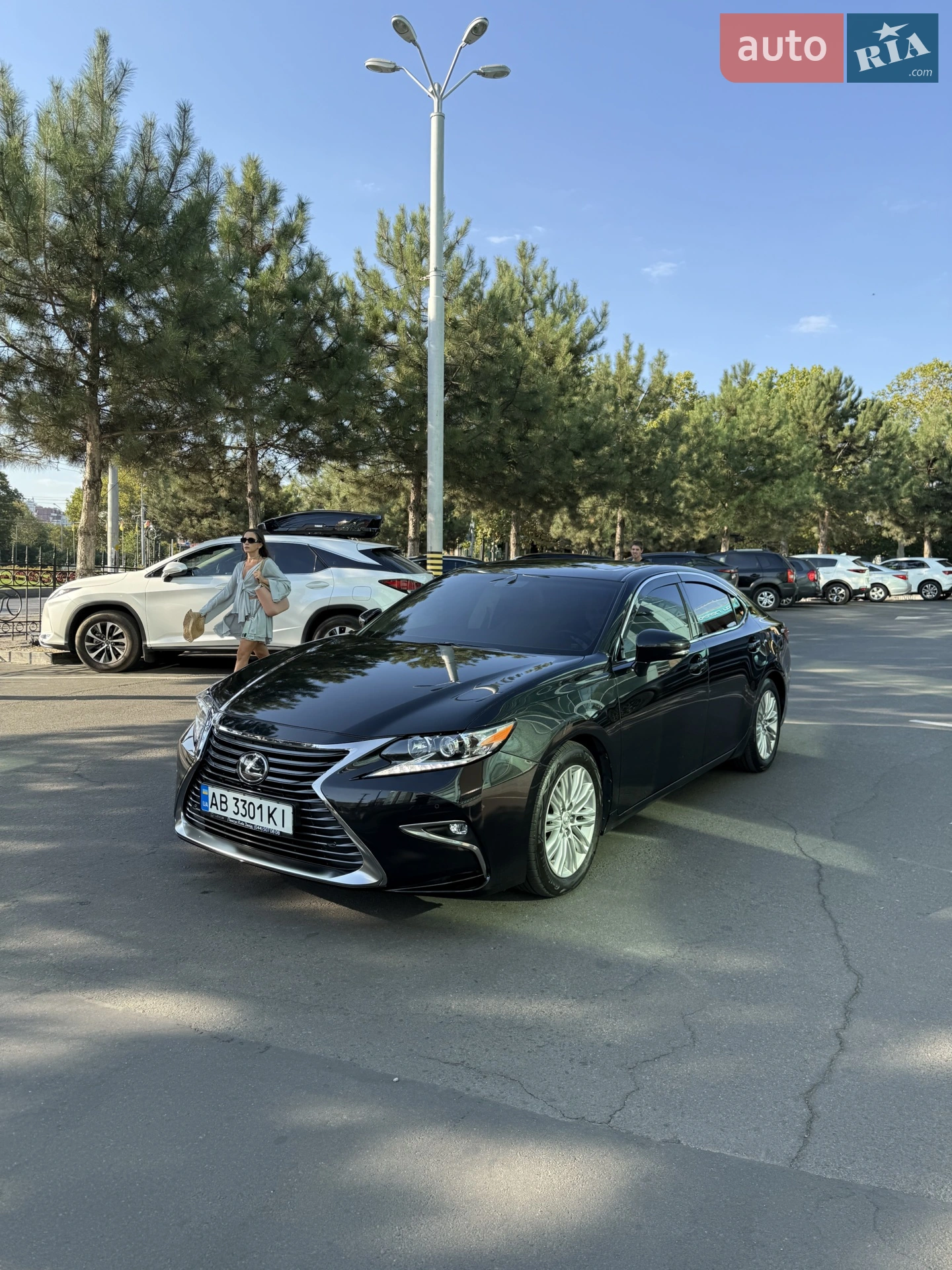 Lexus ES, 2016