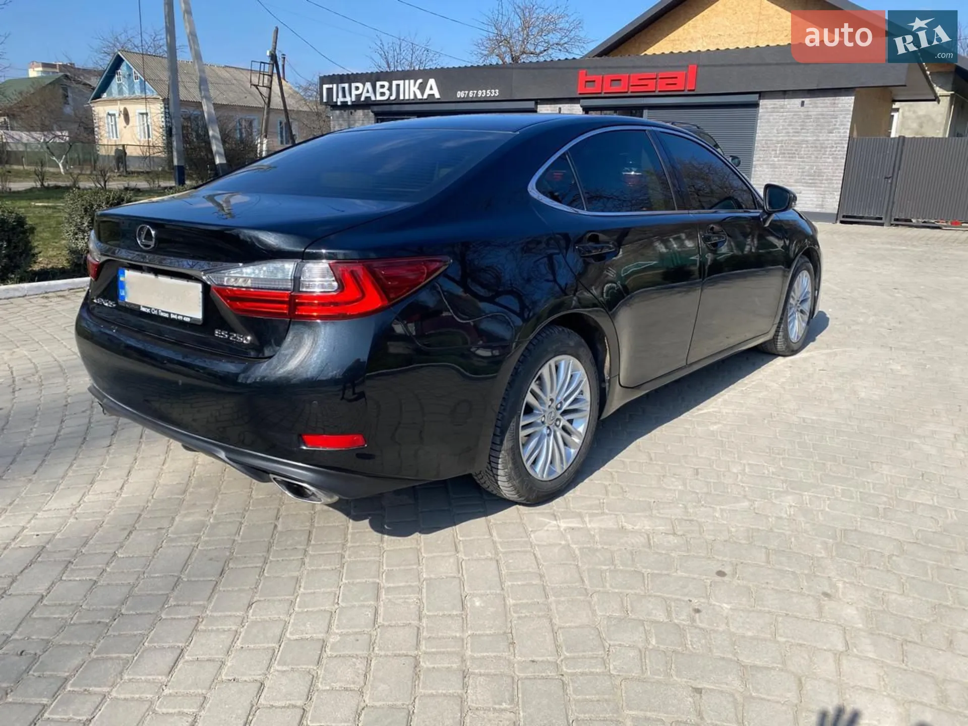 Lexus ES, 2017