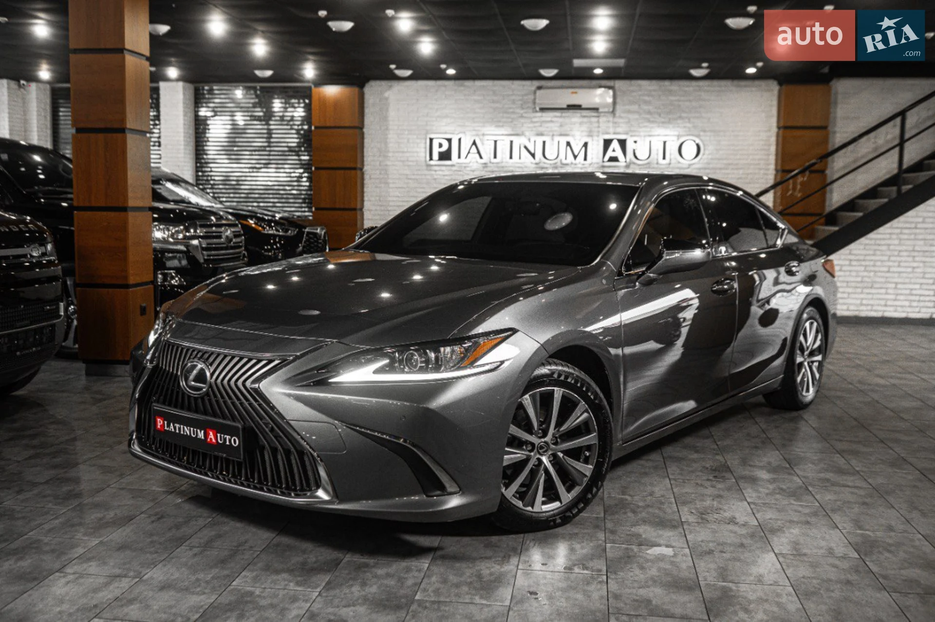 Lexus ES, 2019