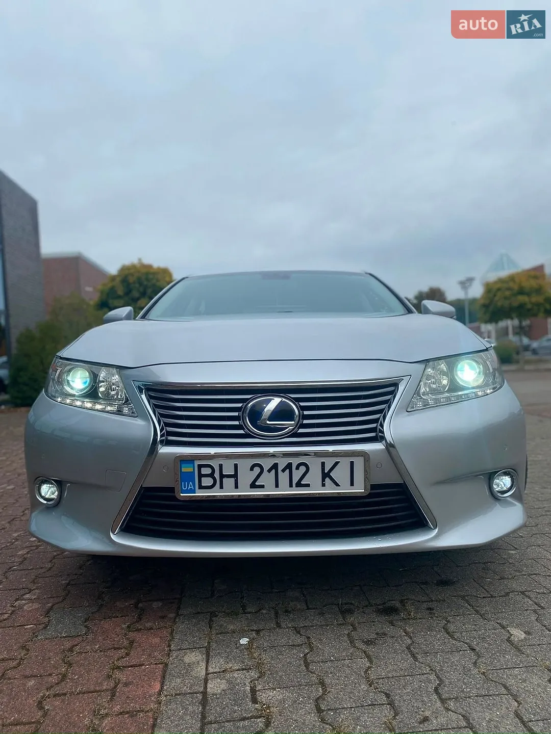 Lexus ES, 2014