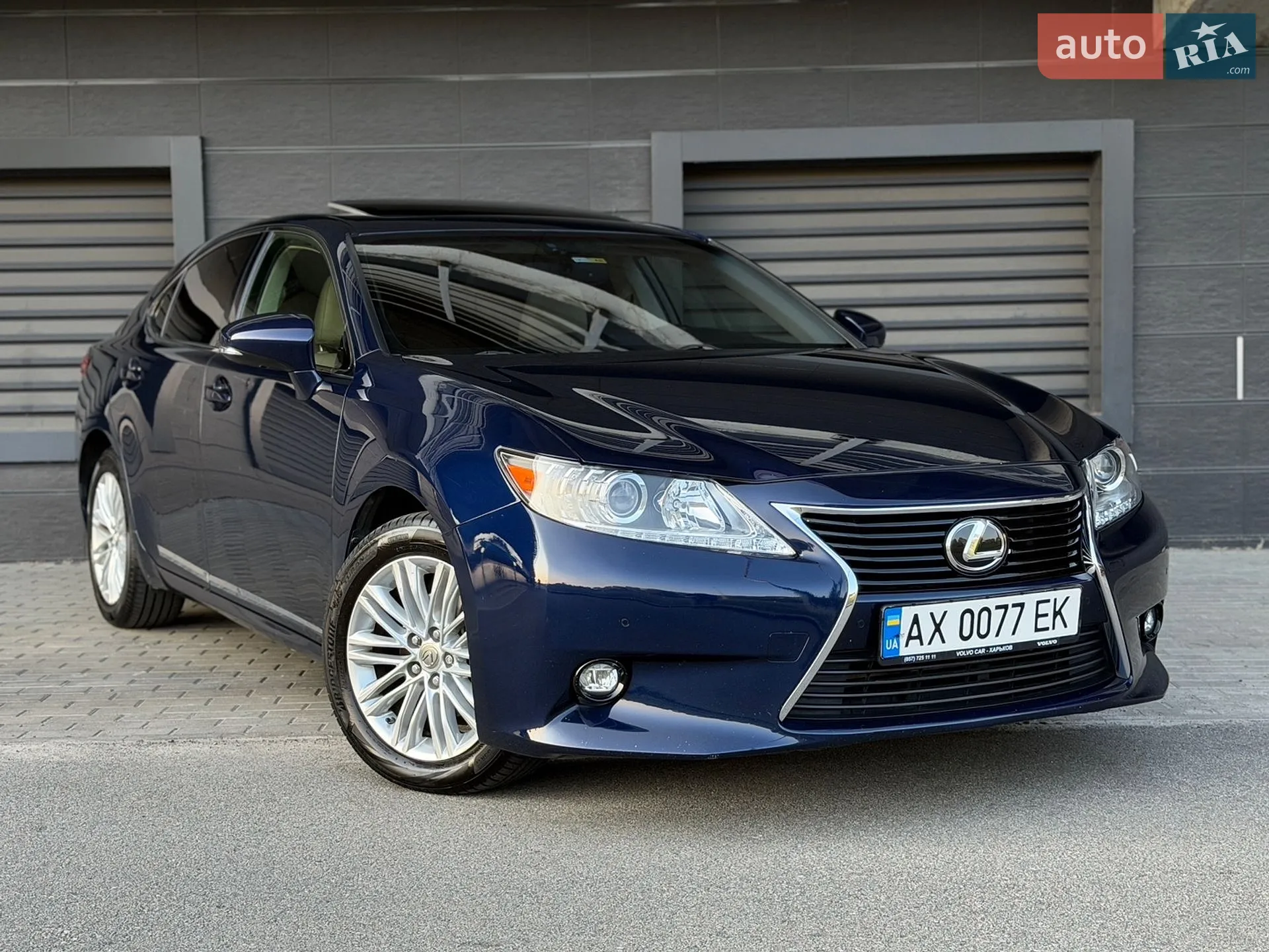 Lexus ES, 2014