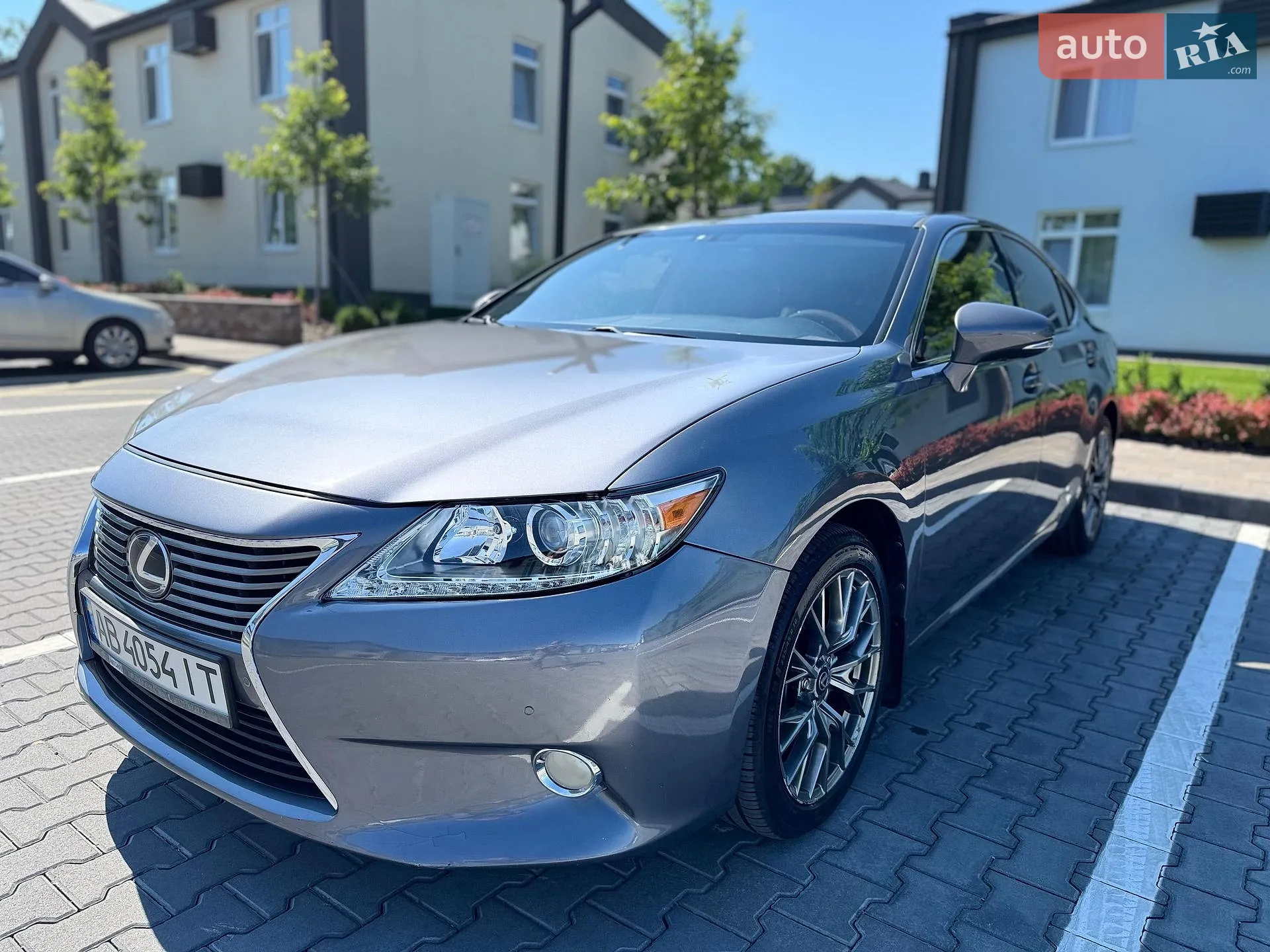 Lexus ES, 2015