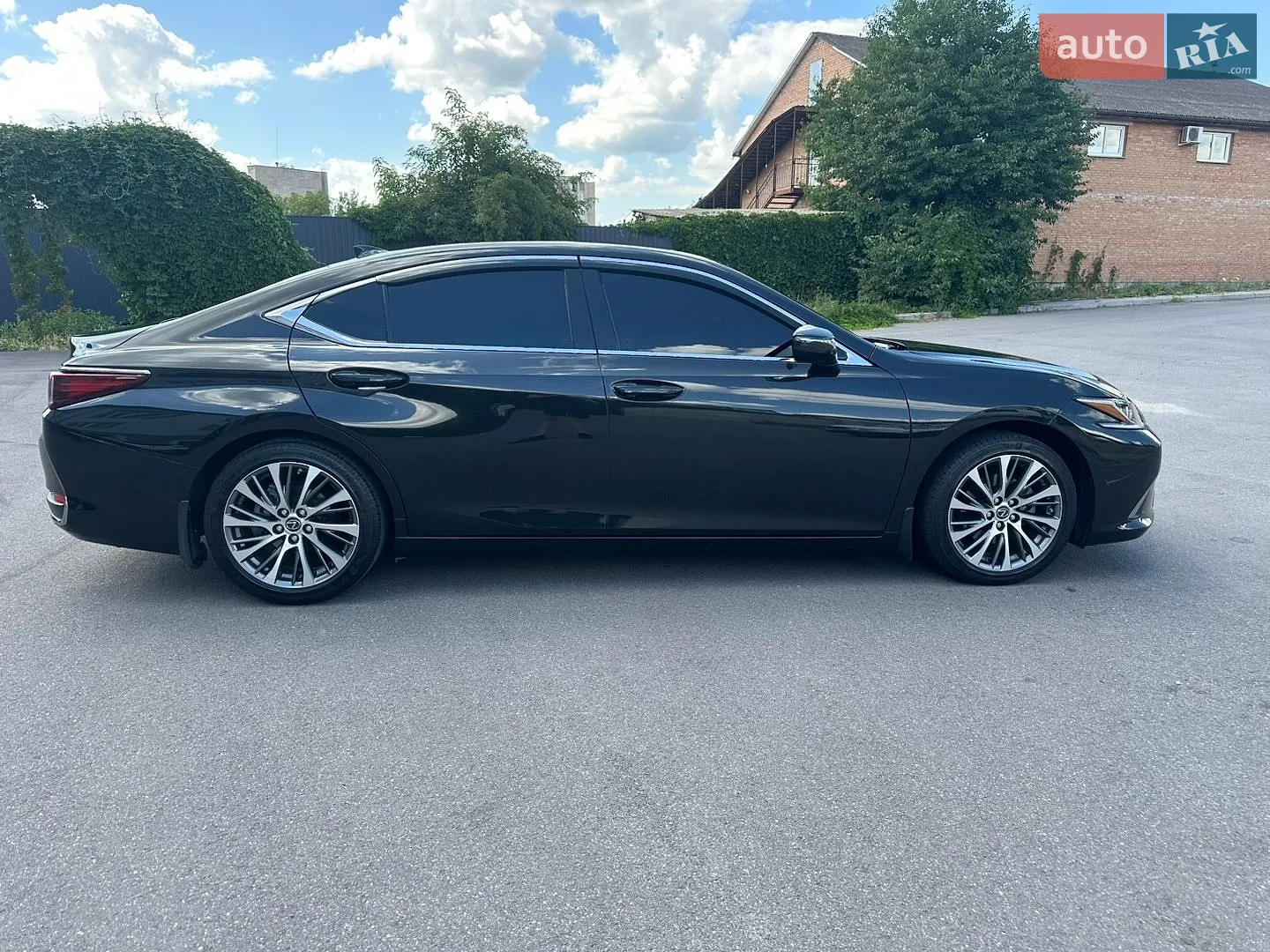 Lexus ES, 2020