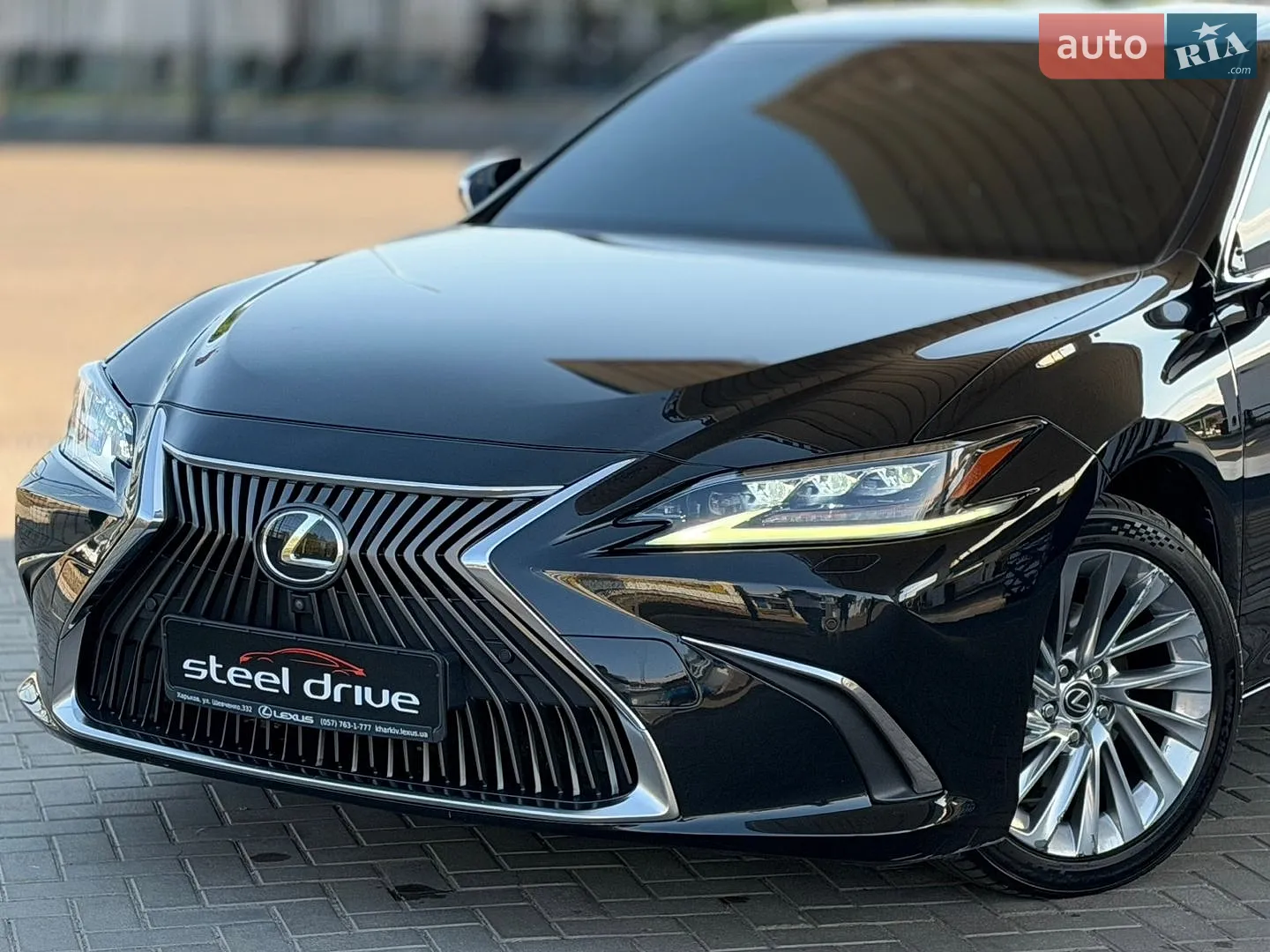 Lexus ES, 2019