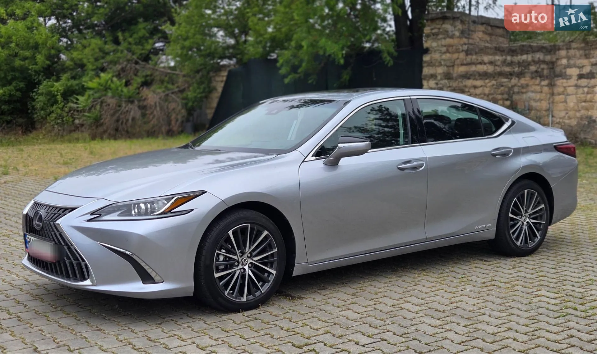 Lexus ES 2022 — 1