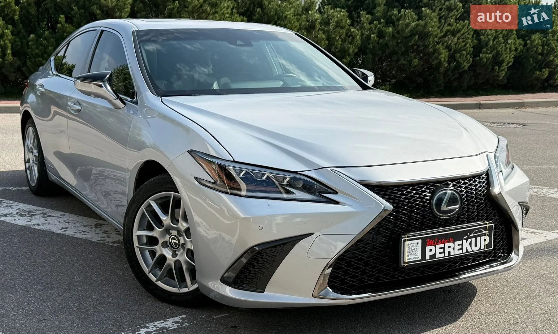 Lexus ES, 2019