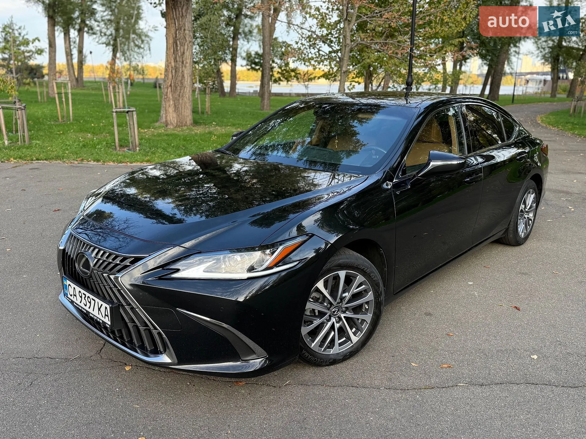 Lexus ES, 2023