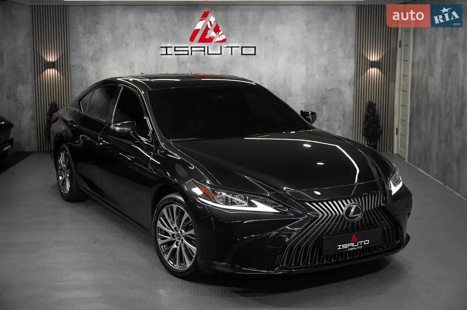 Lexus ES, 2020