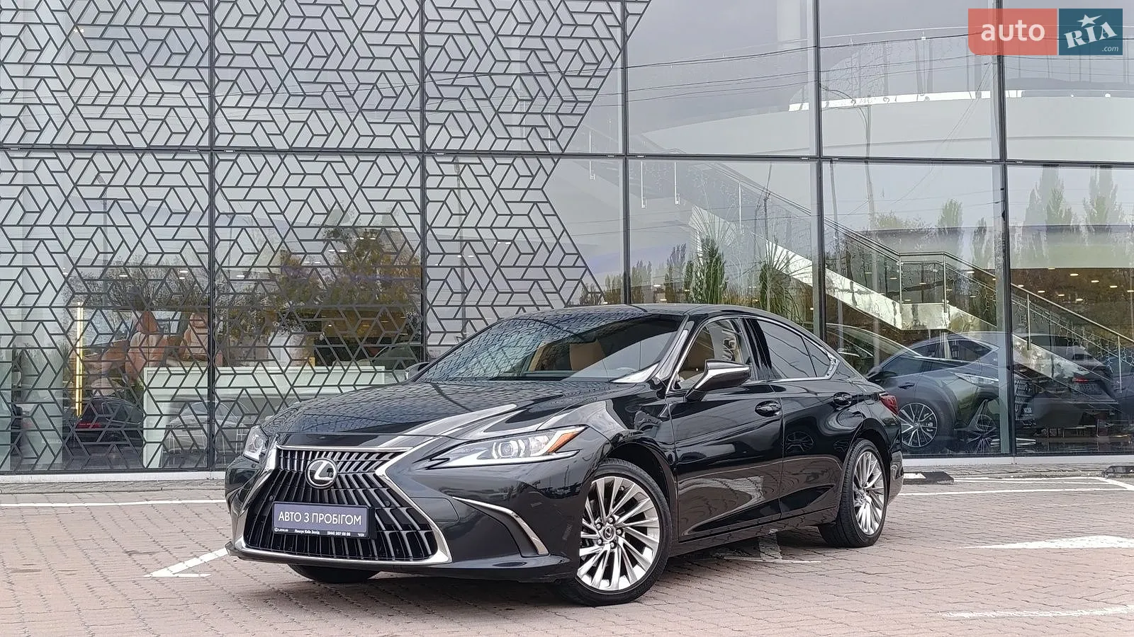 Lexus ES, 2021