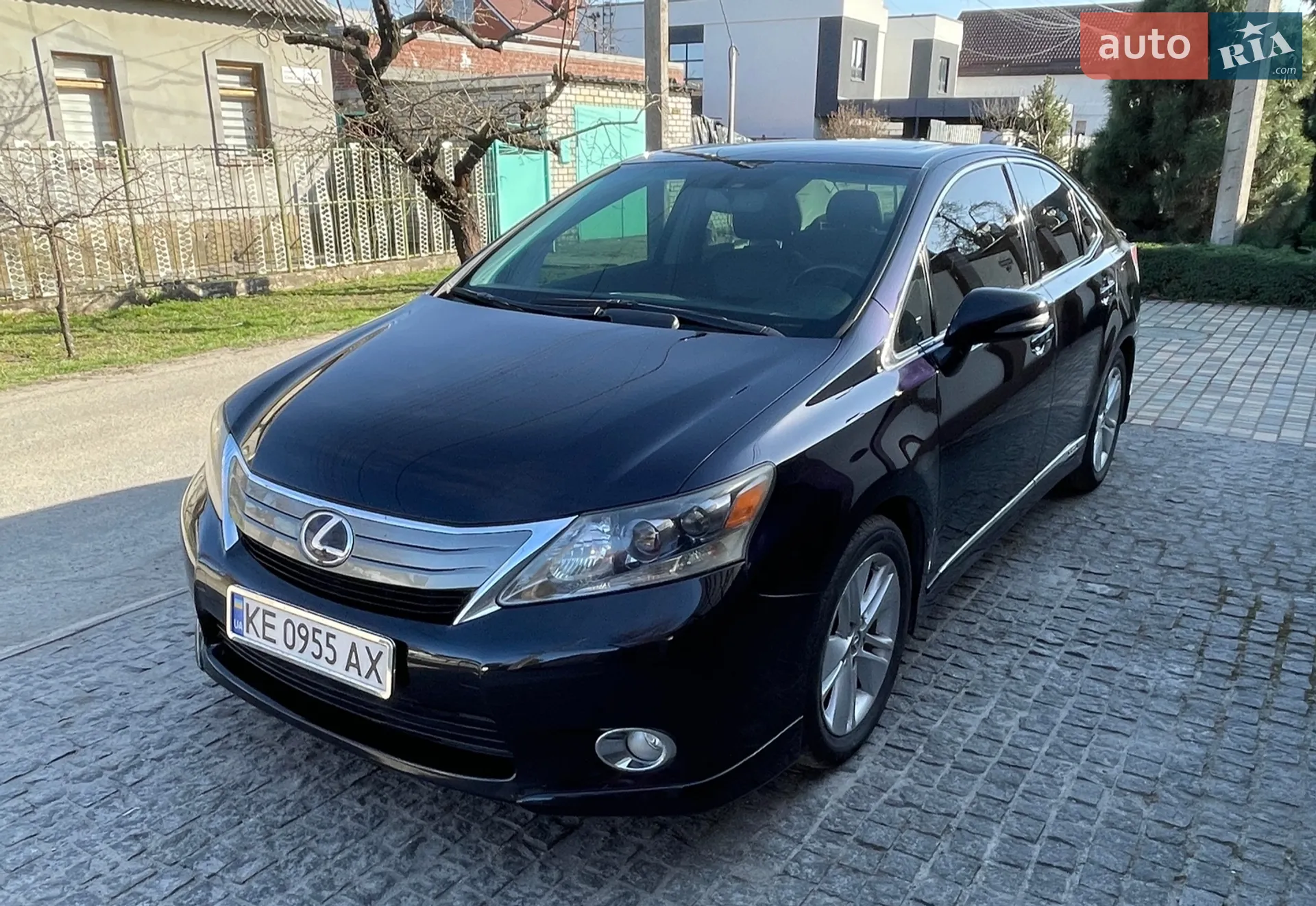 Lexus HS, 2010