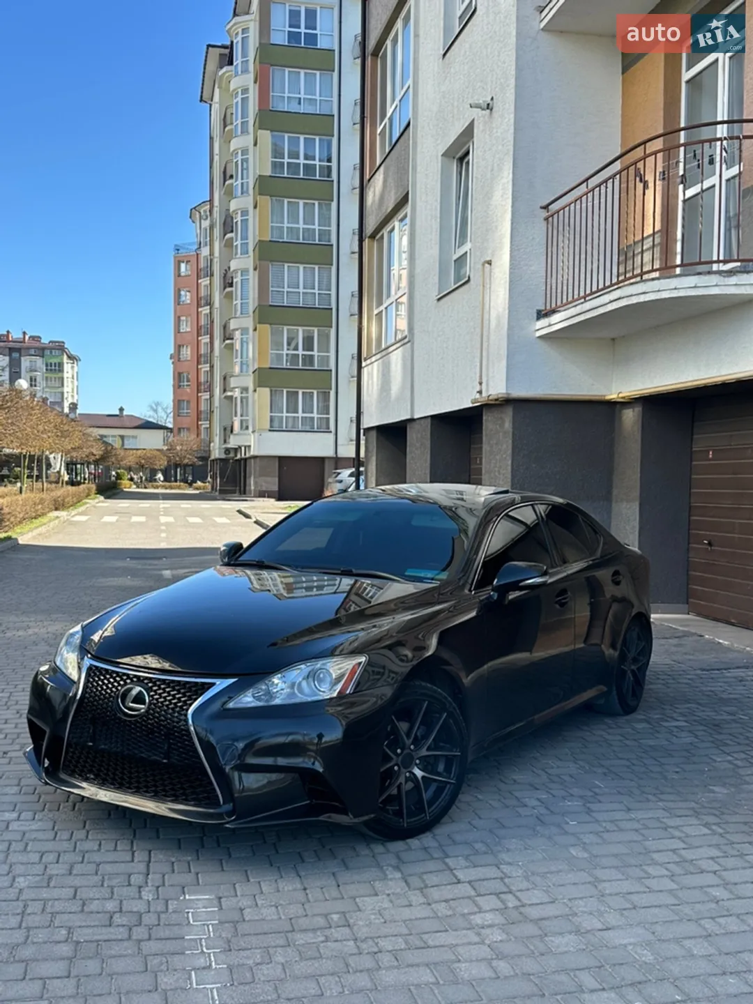 Lexus IS, 2012