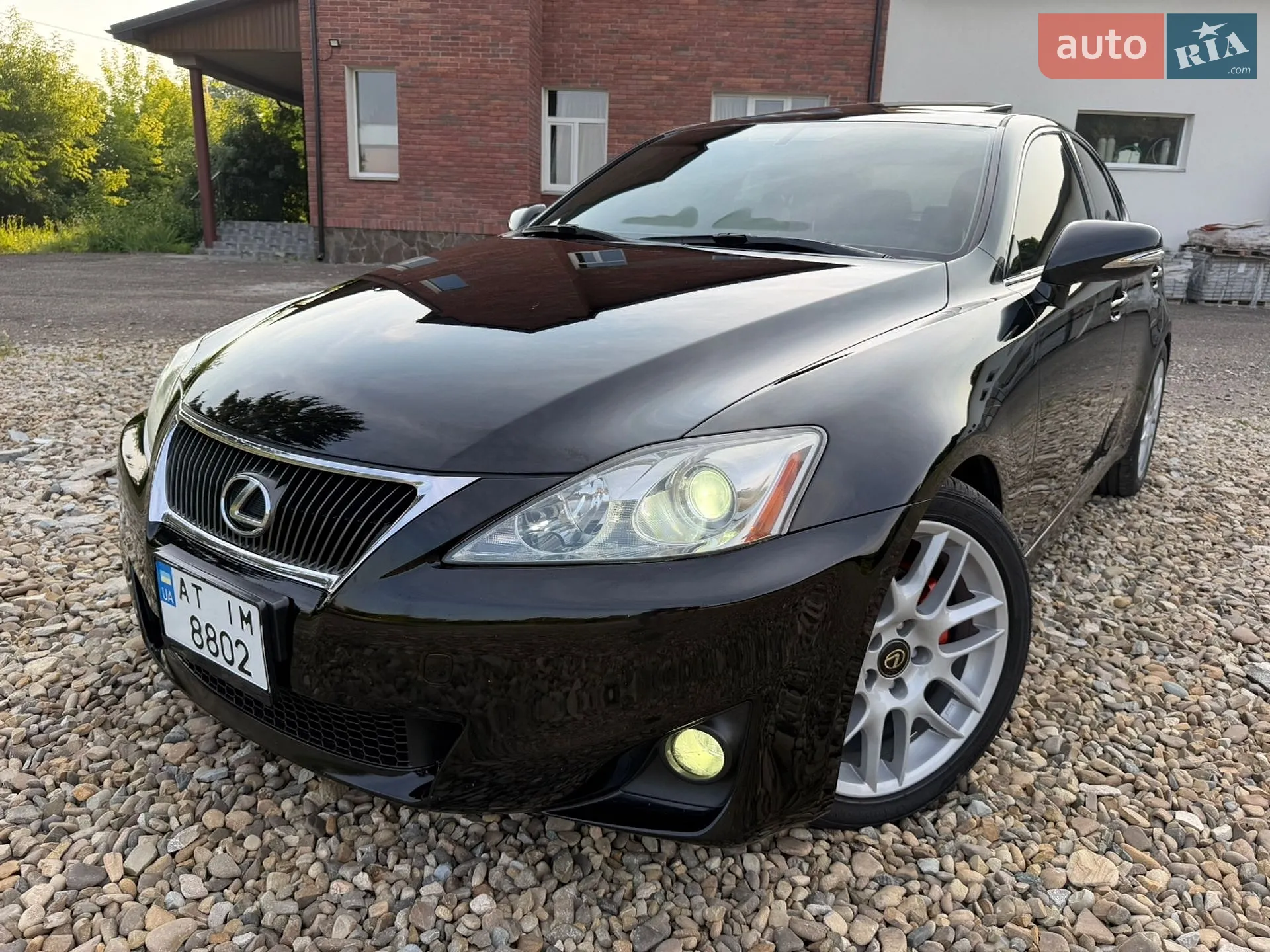 Lexus IS, 2011