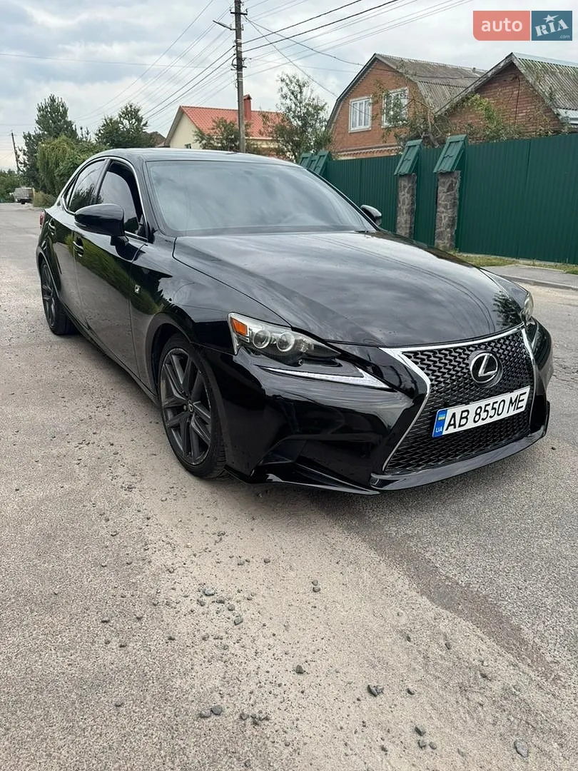 Lexus IS, 2014