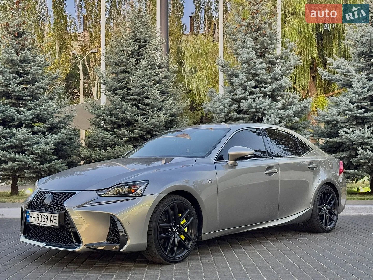 Lexus IS, 2018