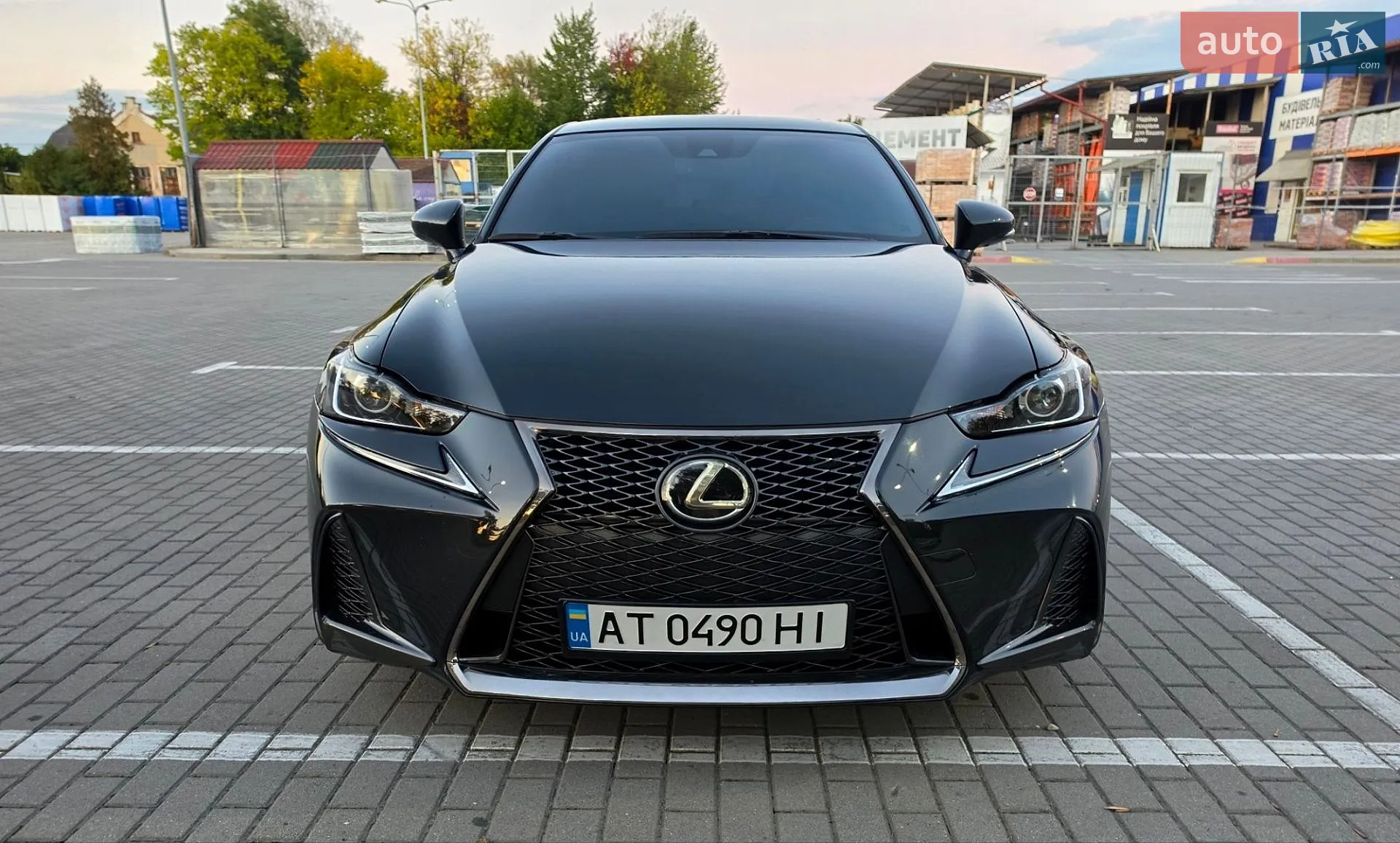 Lexus IS, 2017