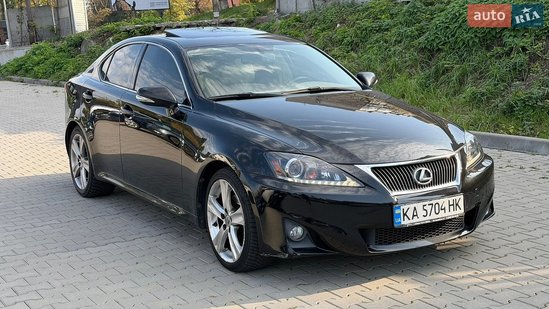 Lexus IS, 2011