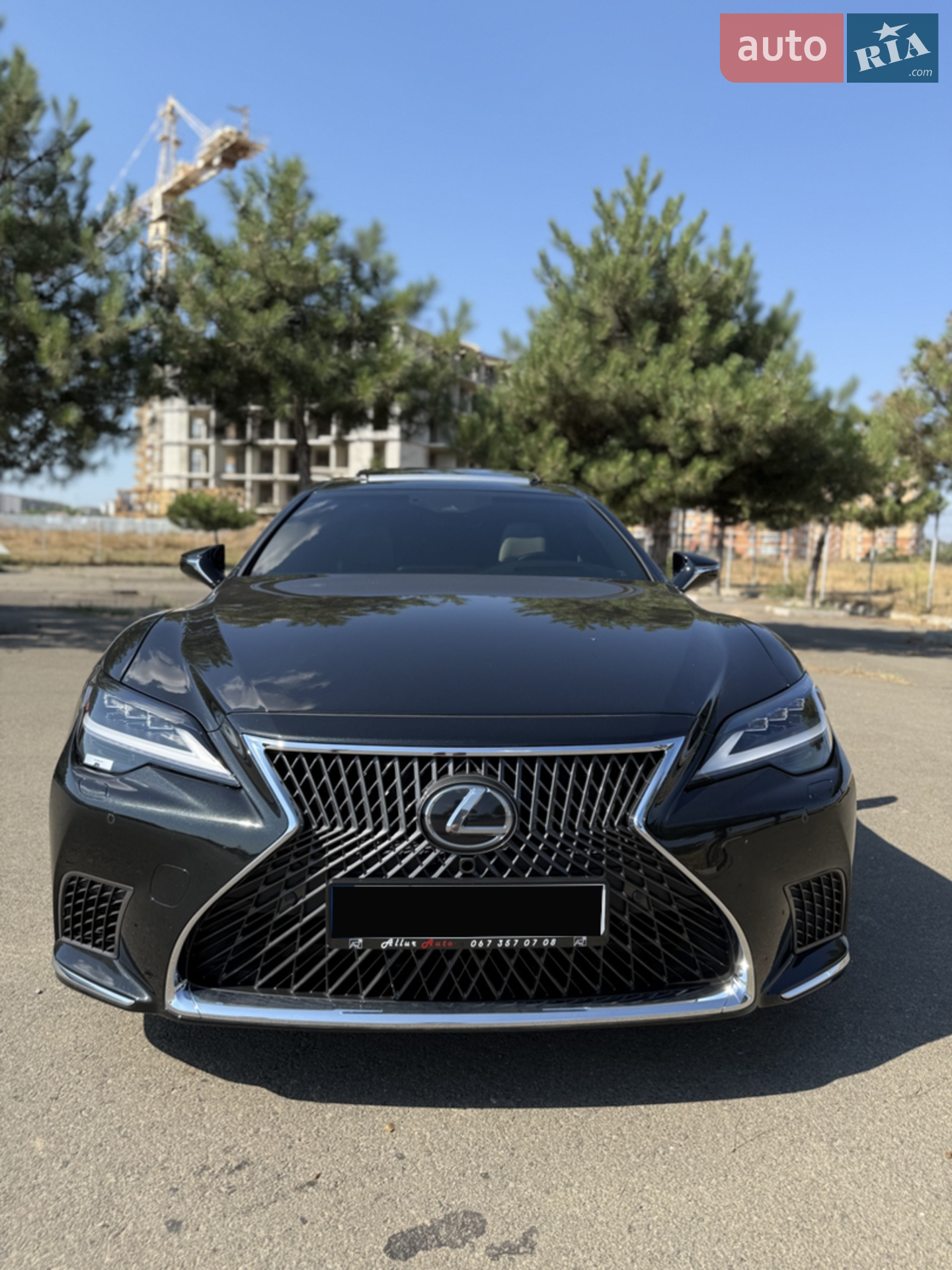 Lexus LS, 2022