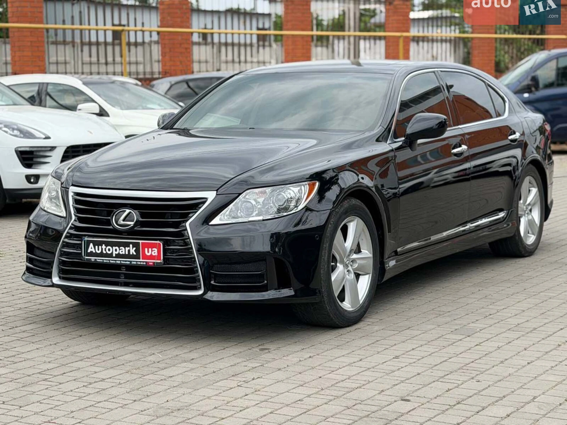 Lexus LS, 2009