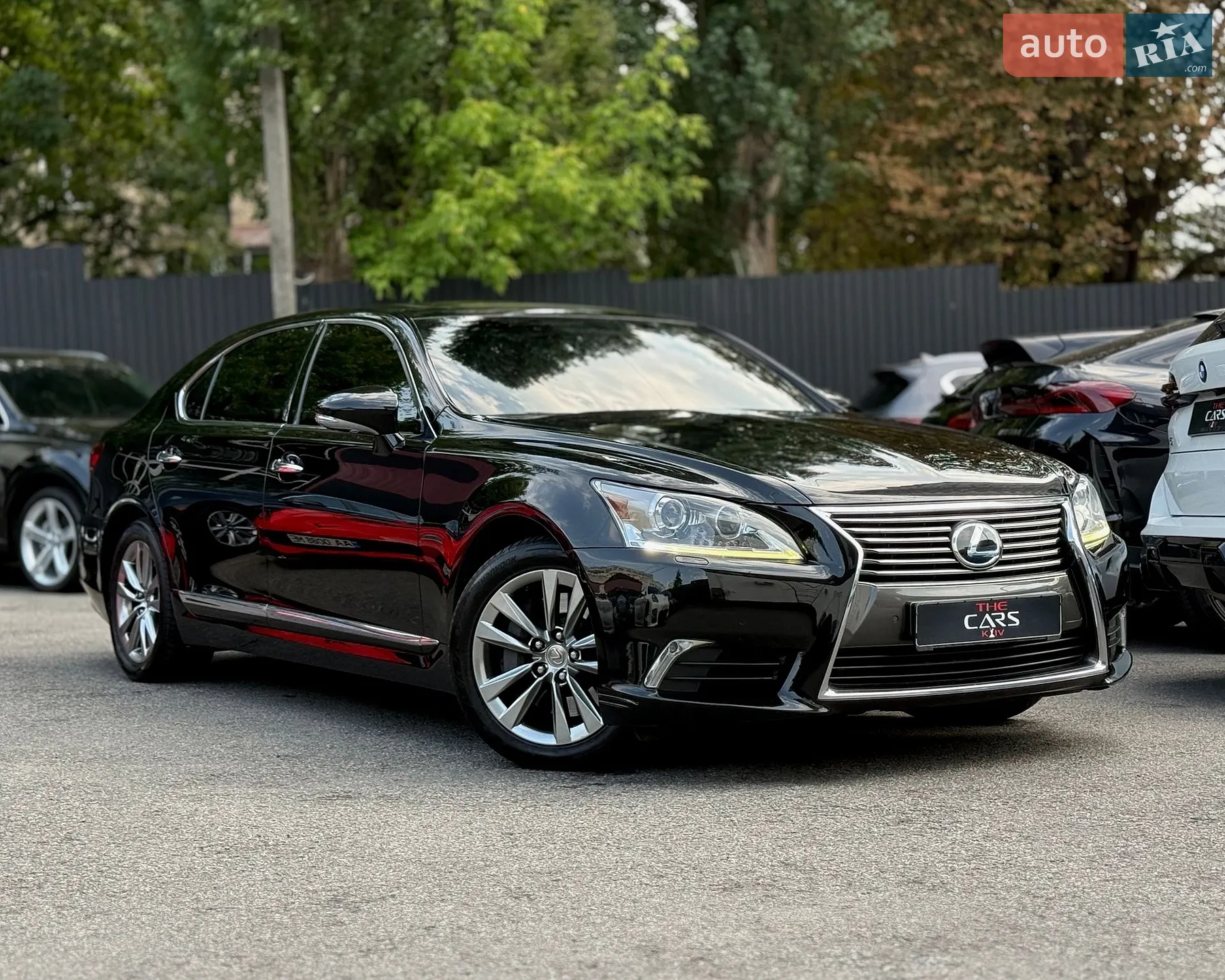 Lexus LS, 2014