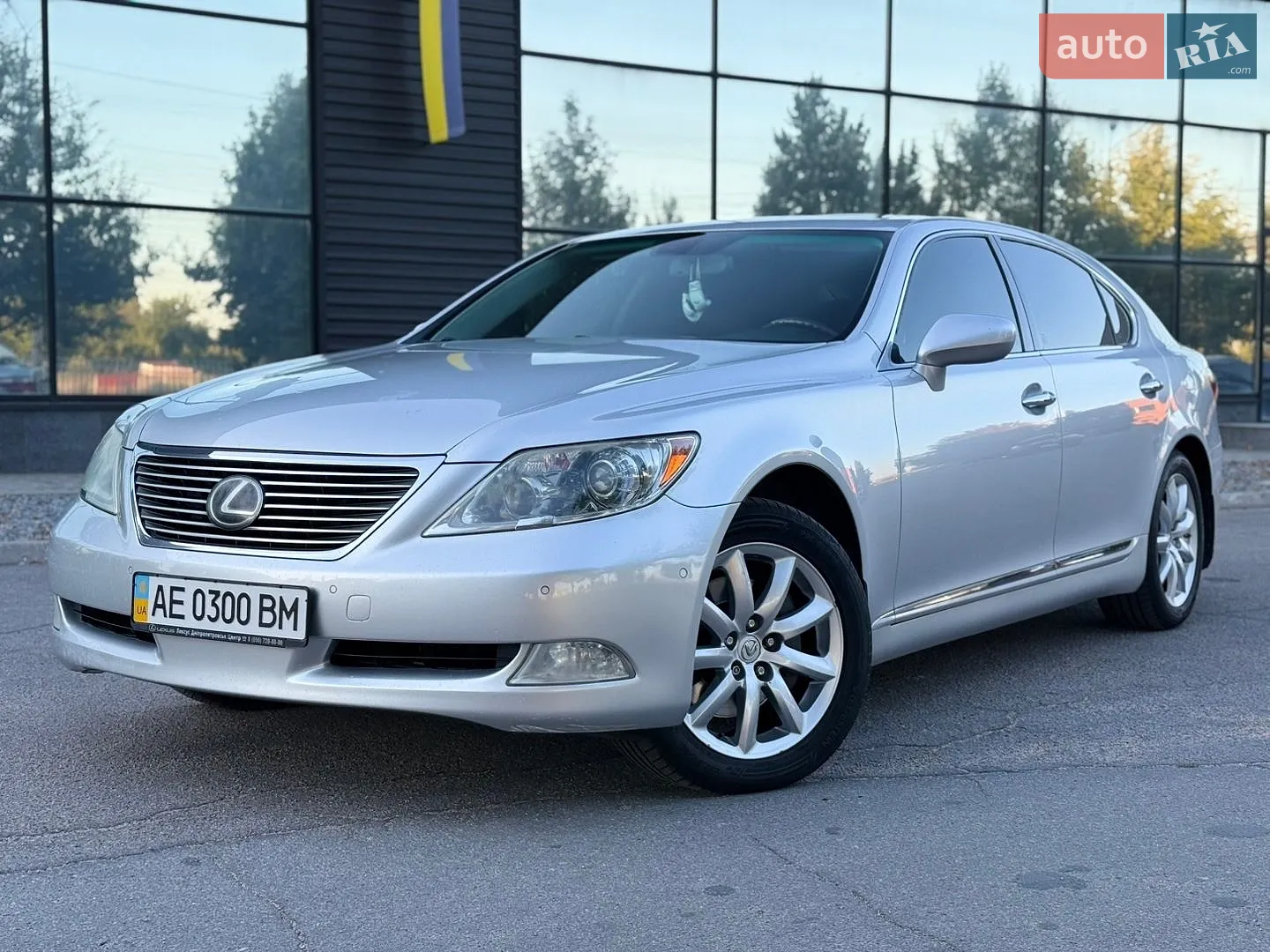 Lexus LS, 2008