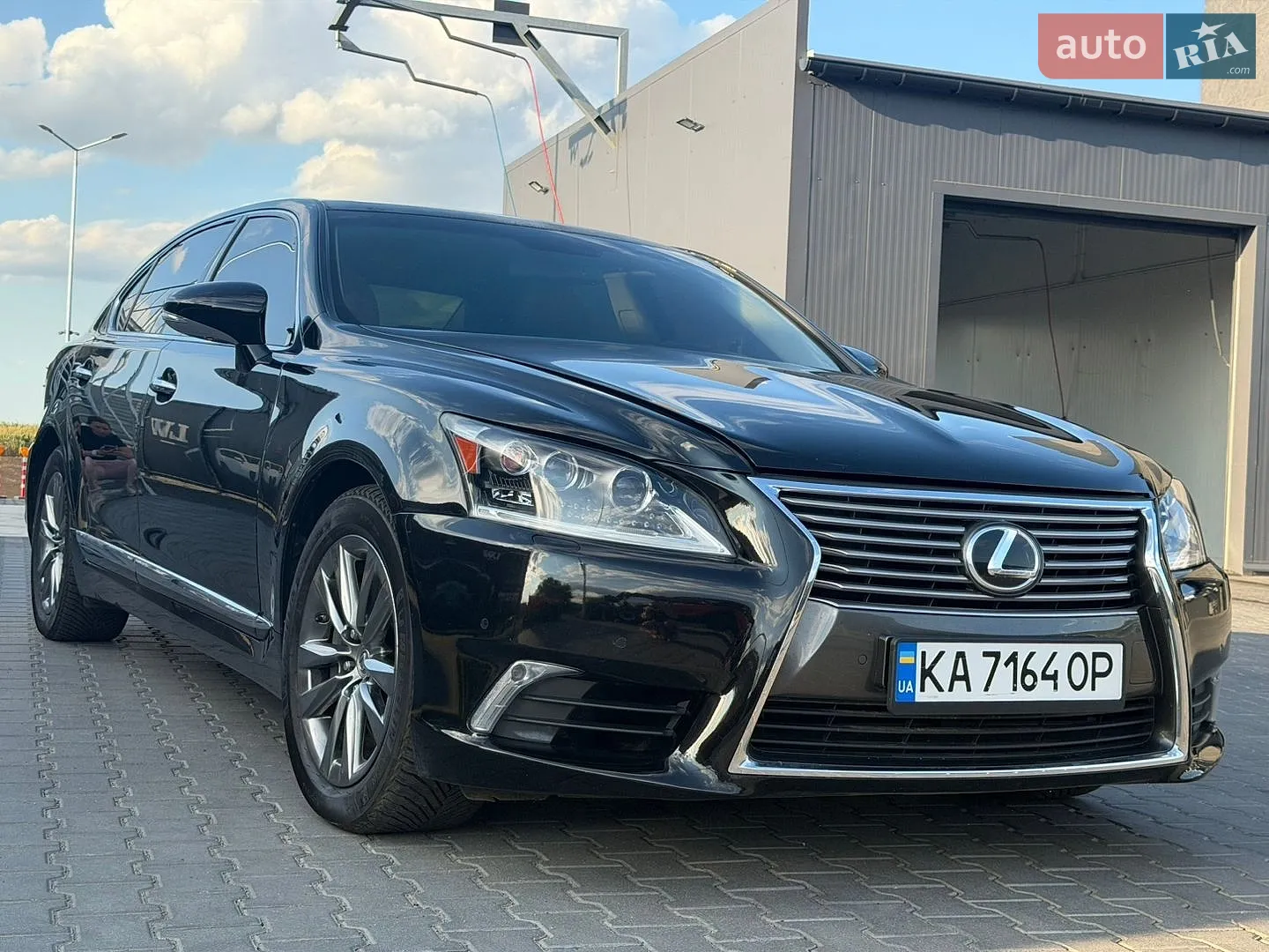 Lexus LS, 2013