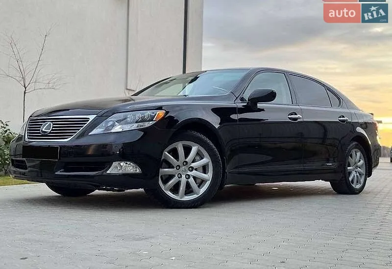 Lexus LS, 2009