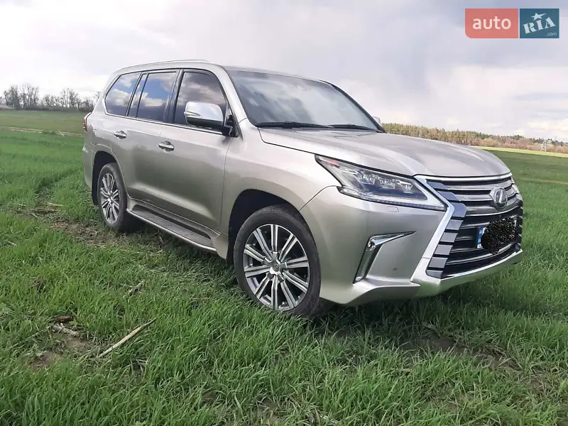 Lexus LX, 2017