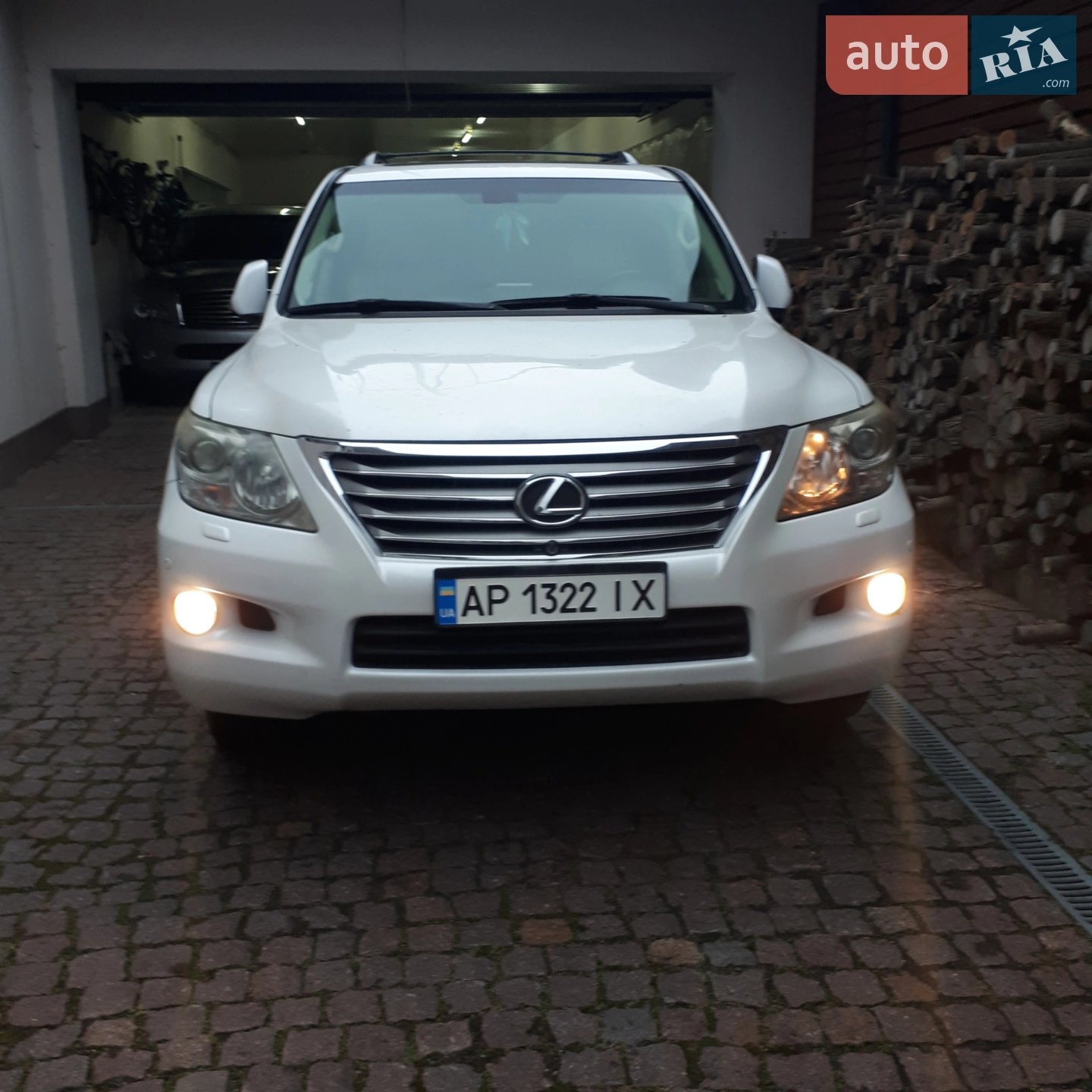 Lexus LX, 2008