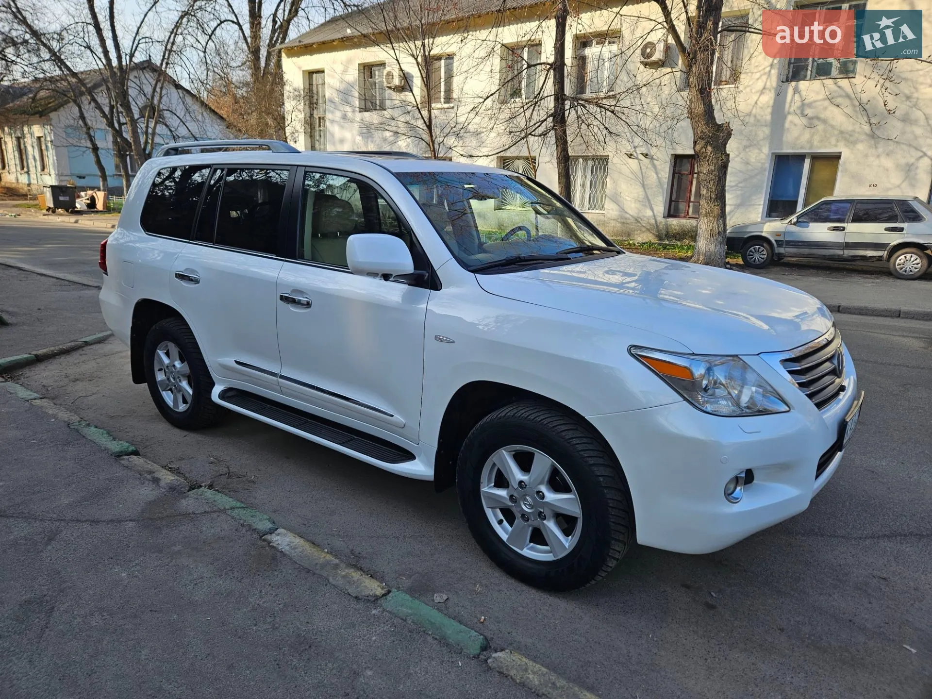 Lexus LX, 2008