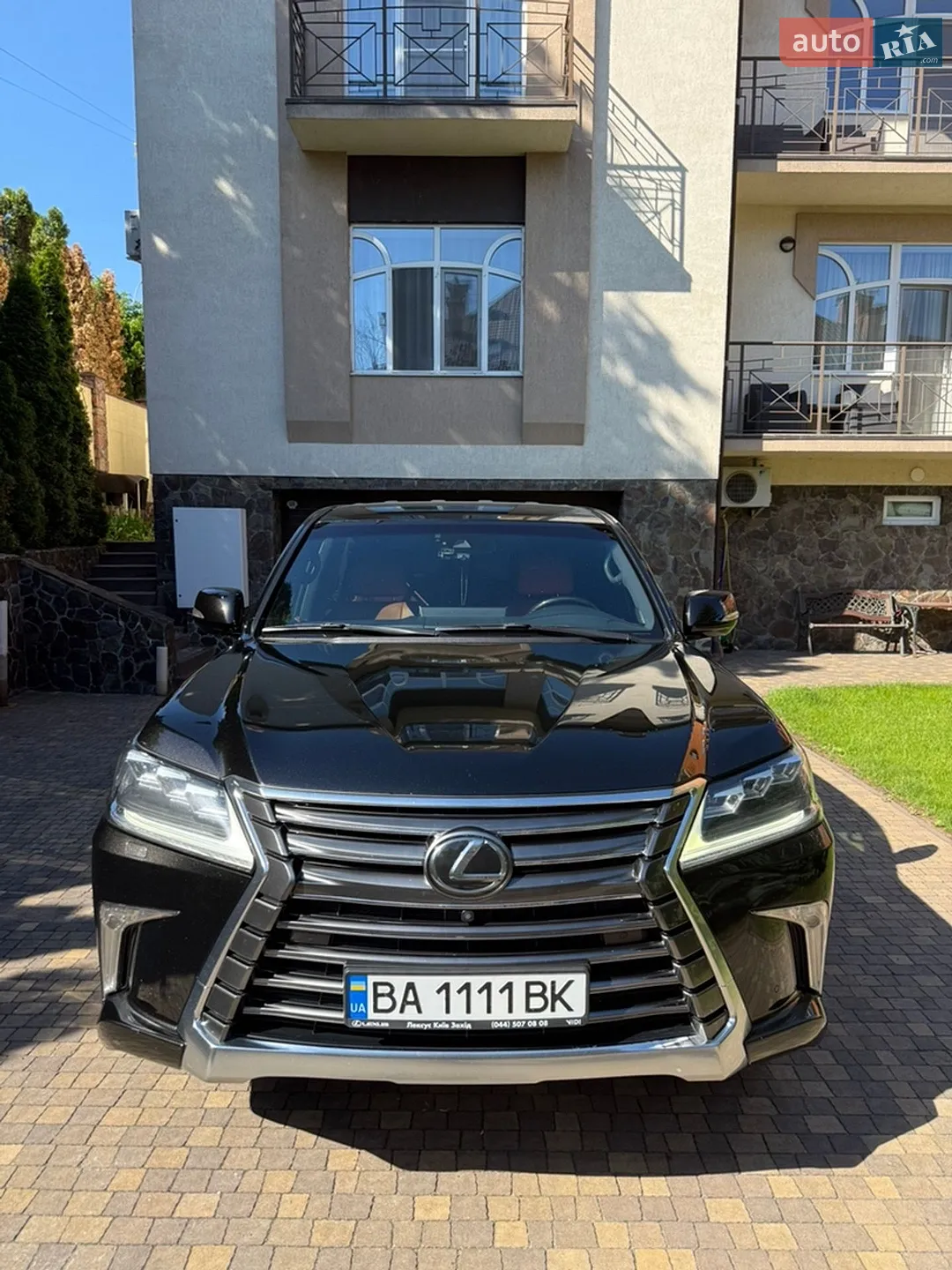 Lexus LX, 2019