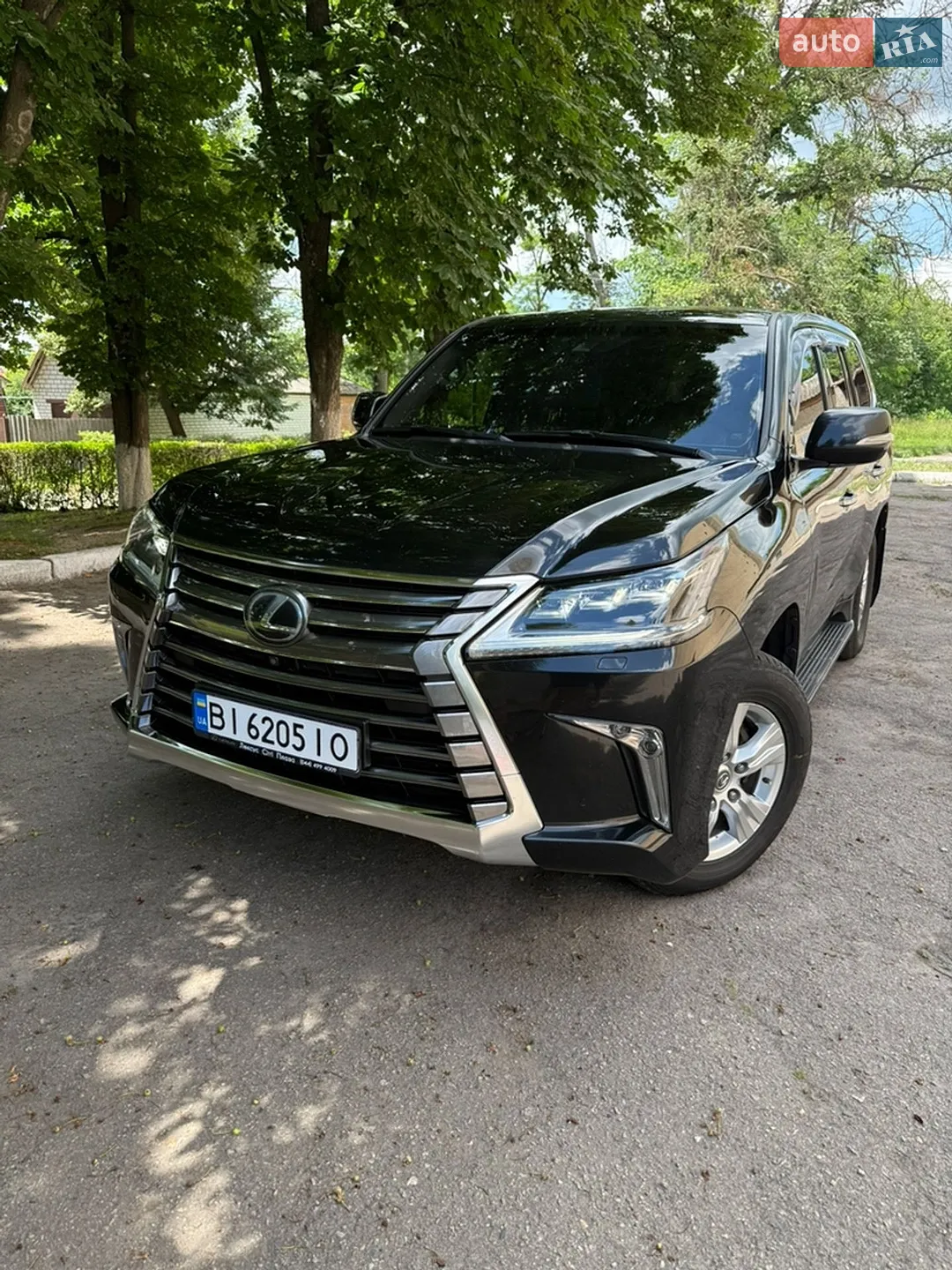 Lexus LX, 2016