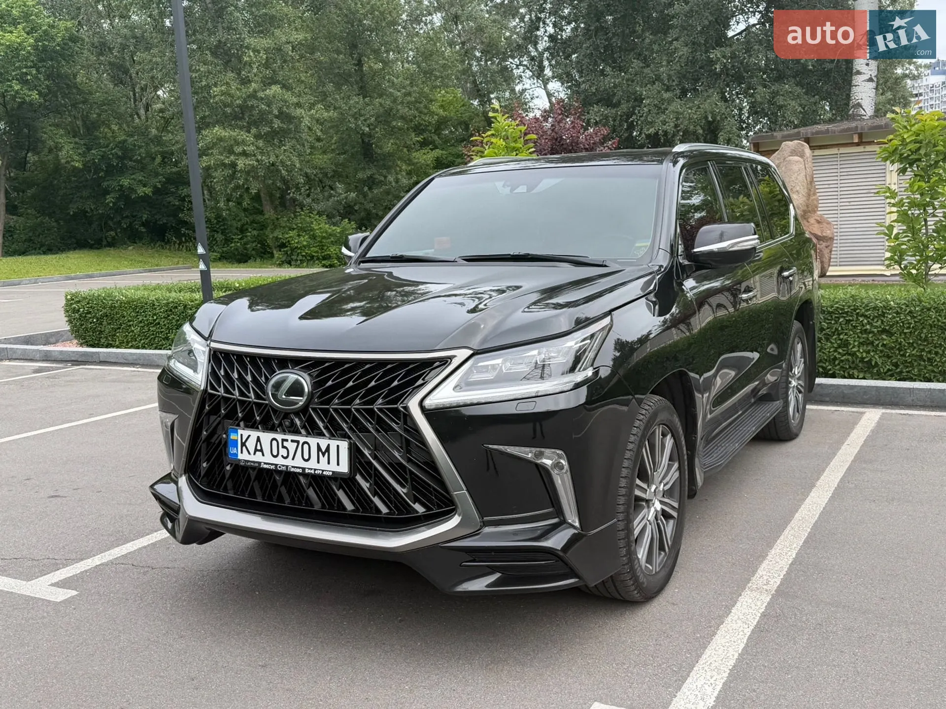 Lexus LX, 2016
