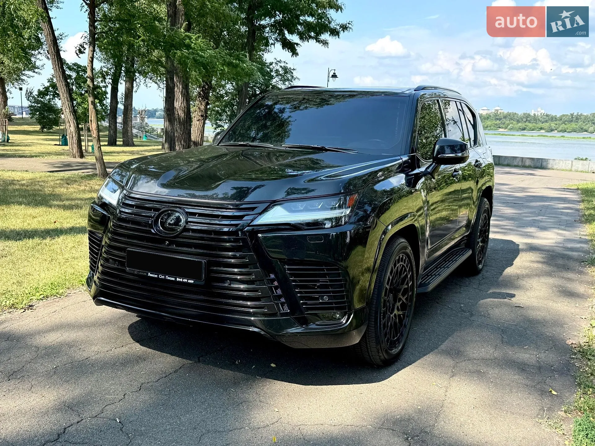 Lexus LX, 2023