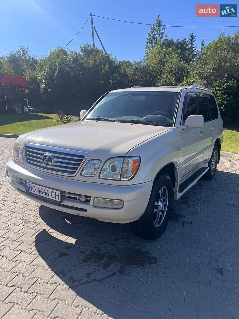 Lexus LX, 2004