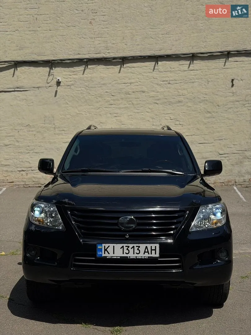 Lexus LX, 2008
