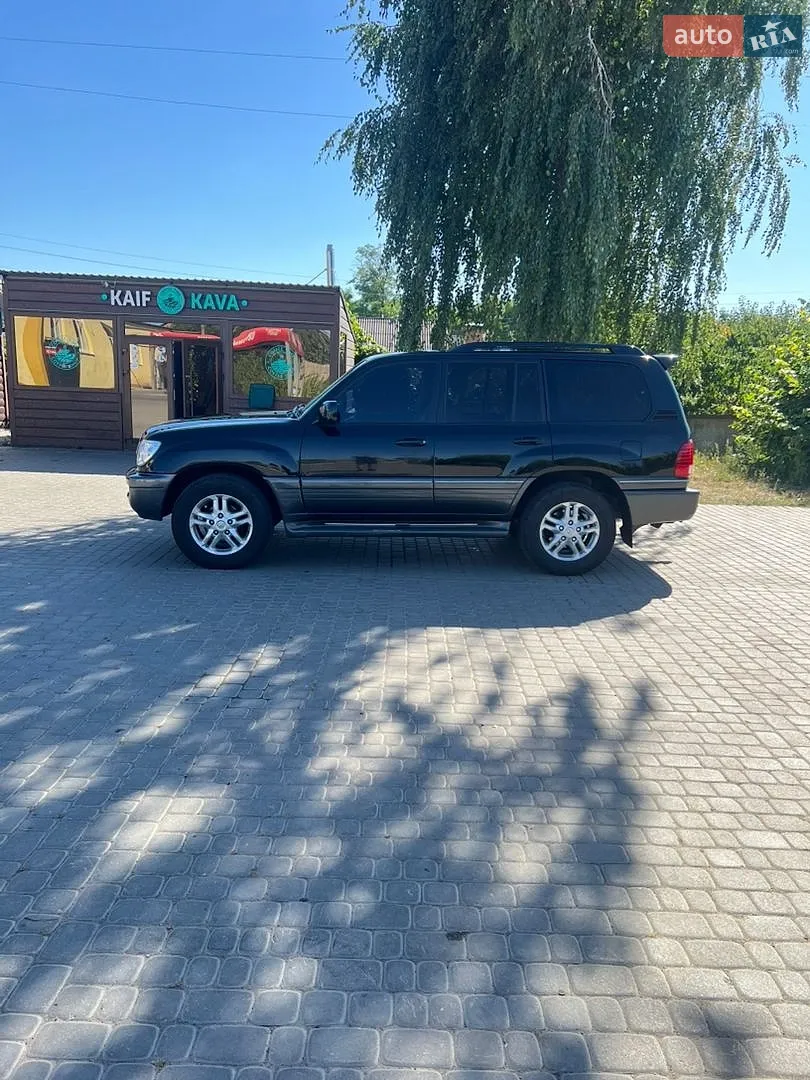 Lexus LX, 2006